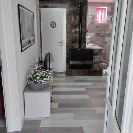 House&mini-camp Skelica