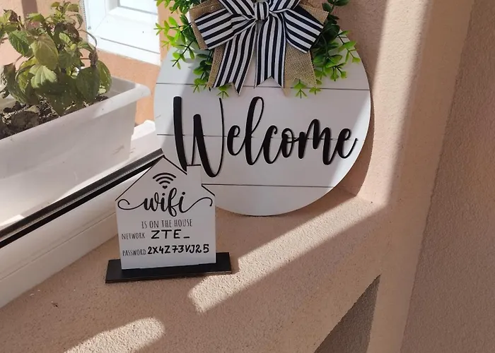 House&mini-camp Skelica Дом отдыха Nestin