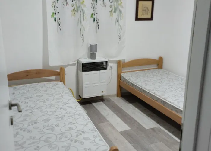 House&mini-camp Skelica Nestin